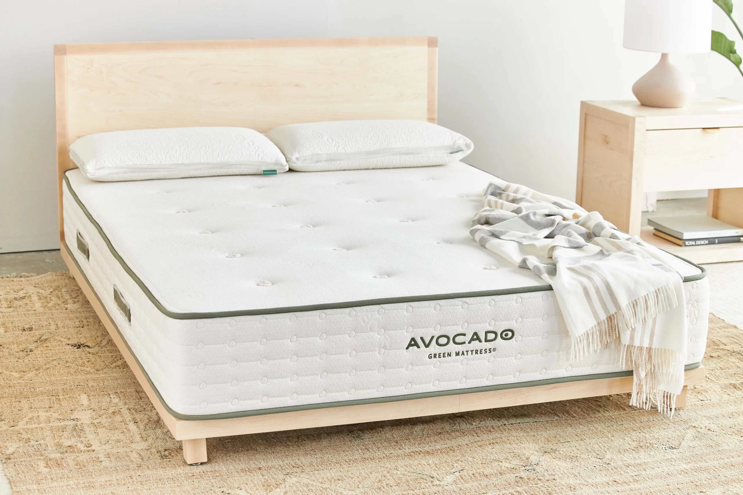 avocado vs saatva